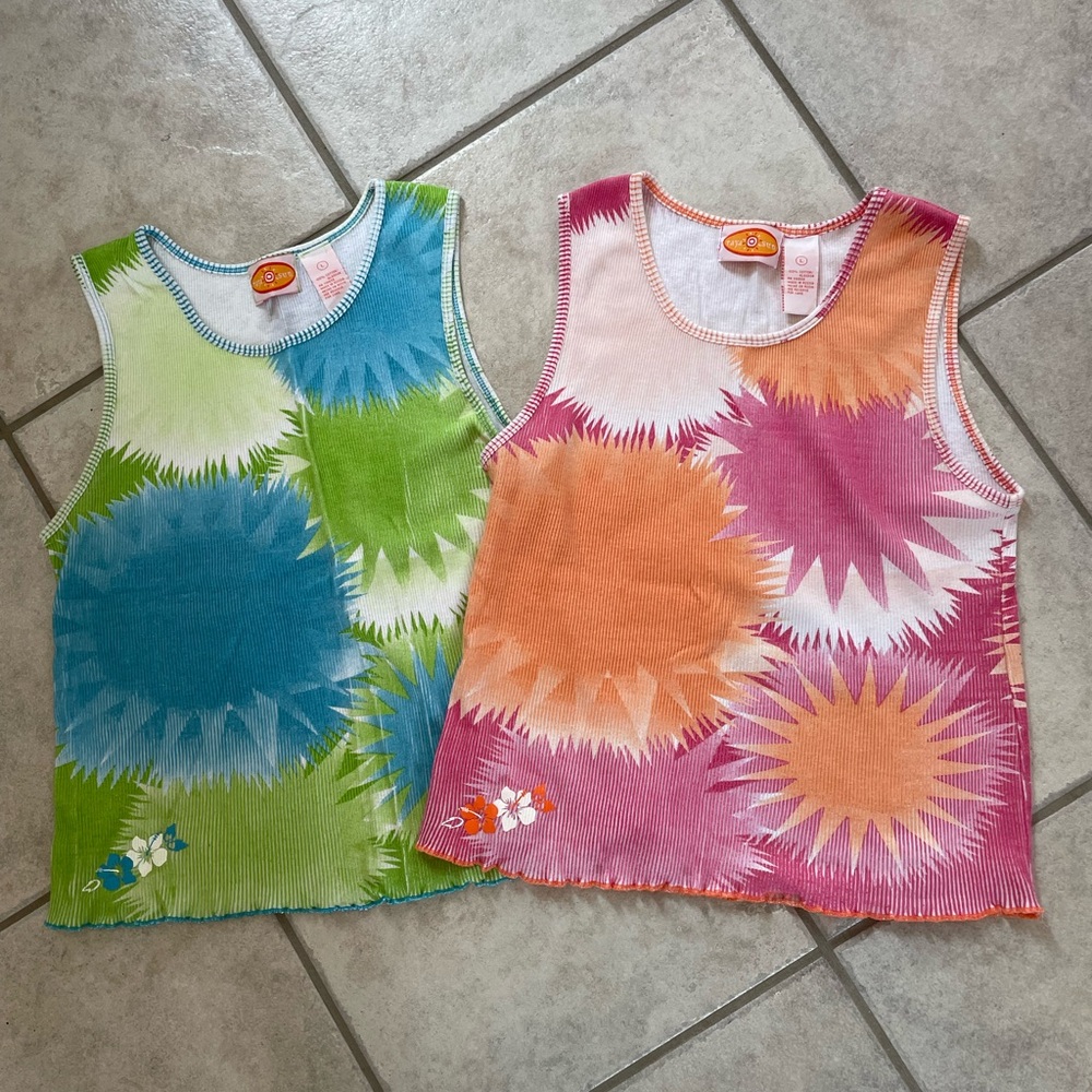 Cami/tank tops set of 2 great summer colors size large excellent condition